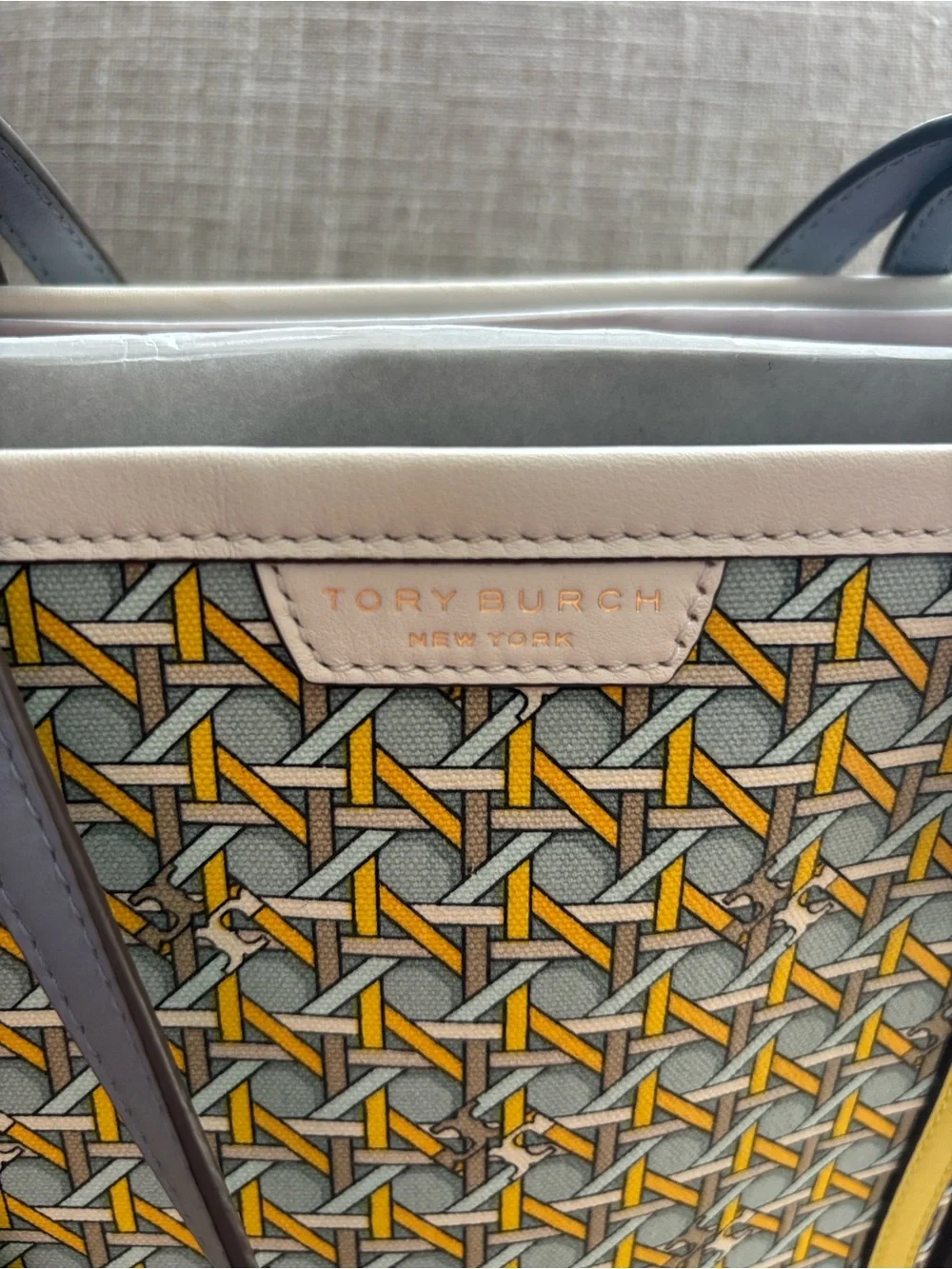 New with Tags Tory Burch Perry Triple Compartment Tote Bag in Basketweave Print - Picture 10 of 16